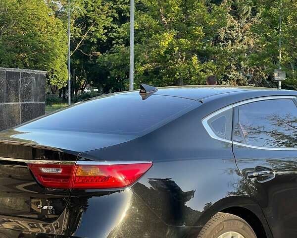 Черный Киа K7, объемом двигателя 2.2 л и пробегом 240 тыс. км за 18800 $, фото 14 на Automoto.ua