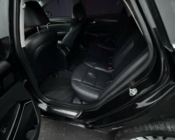 Чорний Кіа K7, об'ємом двигуна 3 л та пробігом 380 тис. км за 8200 $, фото 17 на Automoto.ua