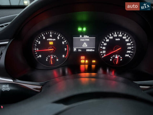 Чорний Кіа K7, об'ємом двигуна 3 л та пробігом 380 тис. км за 8200 $, фото 20 на Automoto.ua