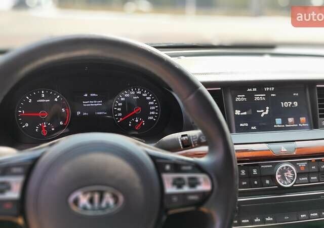 Черный Киа K7, объемом двигателя 2.2 л и пробегом 116 тыс. км за 18000 $, фото 15 на Automoto.ua