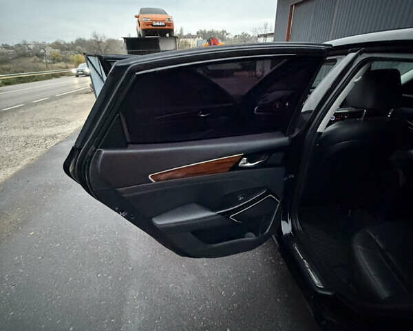 Чорний Кіа K7, об'ємом двигуна 3 л та пробігом 380 тис. км за 8200 $, фото 18 на Automoto.ua
