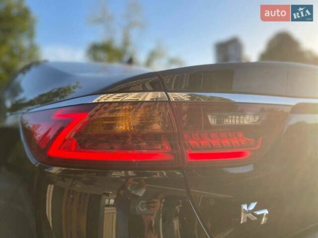 Черный Киа K7, объемом двигателя 2.2 л и пробегом 240 тыс. км за 18800 $, фото 1 на Automoto.ua