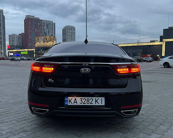 Черный Киа K7, объемом двигателя 3 л и пробегом 180 тыс. км за 13500 $, фото 4 на Automoto.ua