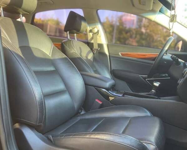 Черный Киа K7, объемом двигателя 2.2 л и пробегом 240 тыс. км за 18800 $, фото 42 на Automoto.ua