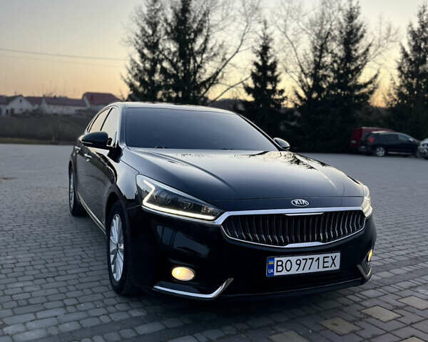 Черный Киа K7, объемом двигателя 2.2 л и пробегом 240 тыс. км за 18999 $, фото 18 на Automoto.ua