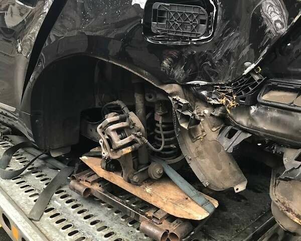 Черный Киа K7, объемом двигателя 3 л и пробегом 250 тыс. км за 7000 $, фото 5 на Automoto.ua