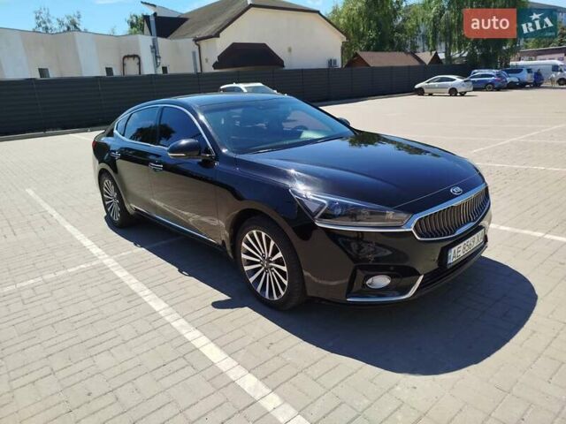 Черный Киа K7, объемом двигателя 3 л и пробегом 233 тыс. км за 14500 $, фото 1 на Automoto.ua