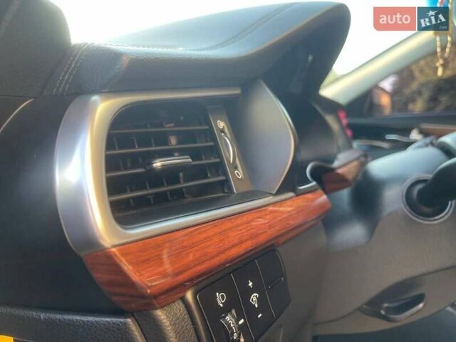 Черный Киа K7, объемом двигателя 2.2 л и пробегом 240 тыс. км за 18800 $, фото 37 на Automoto.ua