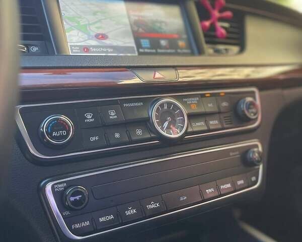 Черный Киа K7, объемом двигателя 2.2 л и пробегом 240 тыс. км за 18800 $, фото 27 на Automoto.ua