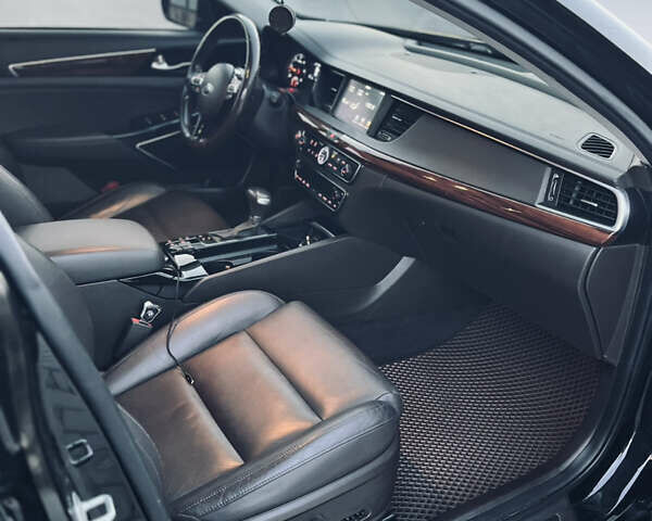 Черный Киа K7, объемом двигателя 2.2 л и пробегом 240 тыс. км за 18999 $, фото 46 на Automoto.ua