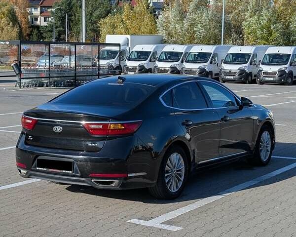 Черный Киа K7, объемом двигателя 2.2 л и пробегом 205 тыс. км за 19500 $, фото 1 на Automoto.ua