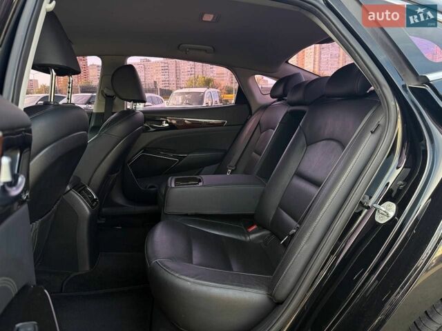 Черный Киа K7, объемом двигателя 3 л и пробегом 194 тыс. км за 13490 $, фото 9 на Automoto.ua