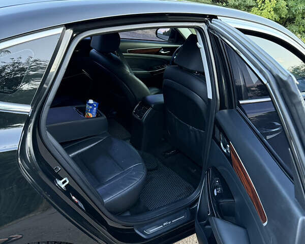 Чорний Кіа K7, об'ємом двигуна 2.2 л та пробігом 155 тис. км за 17900 $, фото 10 на Automoto.ua