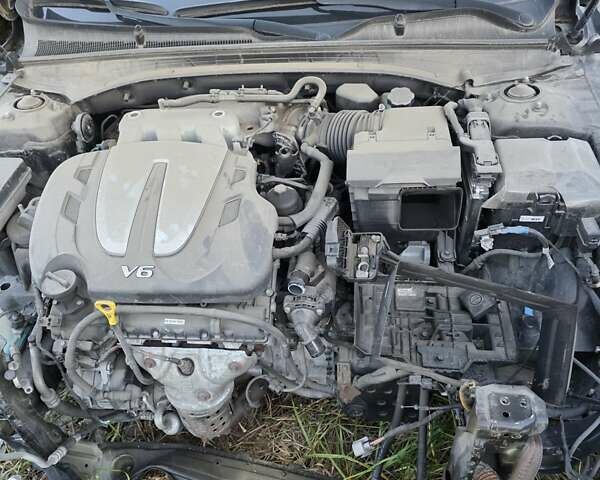 Черный Киа K7, объемом двигателя 3 л и пробегом 114 тыс. км за 9000 $, фото 7 на Automoto.ua