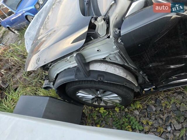 Черный Киа K7, объемом двигателя 3 л и пробегом 114 тыс. км за 9000 $, фото 10 на Automoto.ua