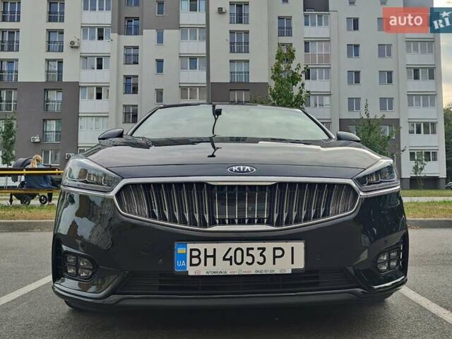 Черный Киа K7, объемом двигателя 2.2 л и пробегом 178 тыс. км за 19950 $, фото 3 на Automoto.ua