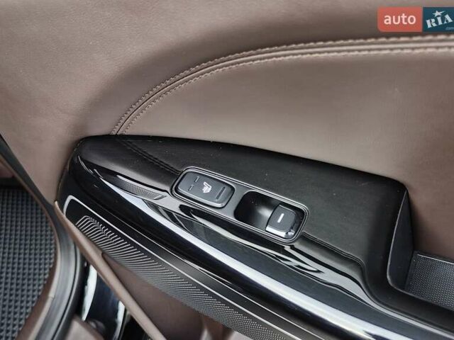 Черный Киа K7, объемом двигателя 2.2 л и пробегом 178 тыс. км за 19950 $, фото 21 на Automoto.ua