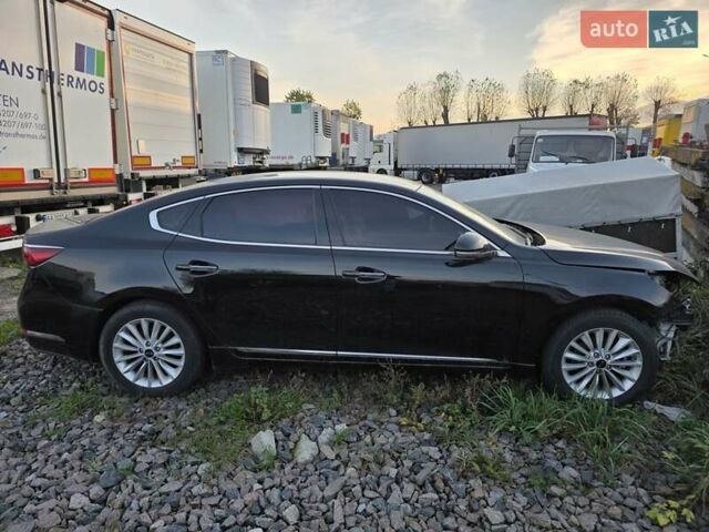 Черный Киа K7, объемом двигателя 3 л и пробегом 114 тыс. км за 9000 $, фото 3 на Automoto.ua