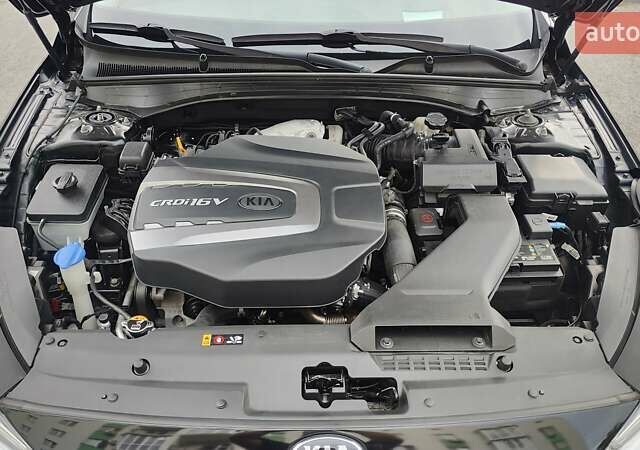 Черный Киа K7, объемом двигателя 2.2 л и пробегом 178 тыс. км за 19950 $, фото 45 на Automoto.ua