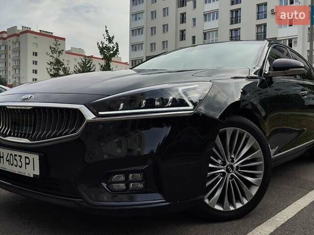 Черный Киа K7, объемом двигателя 2.2 л и пробегом 178 тыс. км за 19950 $, фото 1 на Automoto.ua