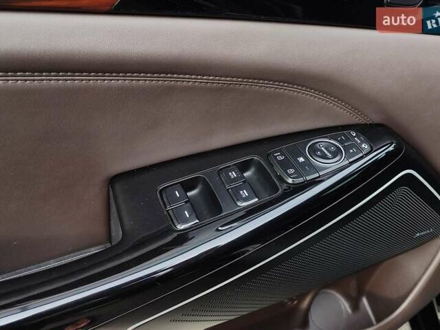 Черный Киа K7, объемом двигателя 2.2 л и пробегом 178 тыс. км за 22500 $, фото 14 на Automoto.ua