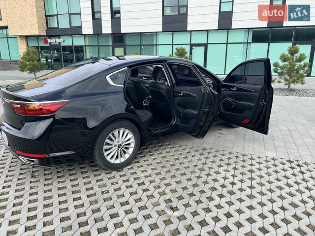 Черный Киа K7, объемом двигателя 3 л и пробегом 250 тыс. км за 17000 $, фото 7 на Automoto.ua