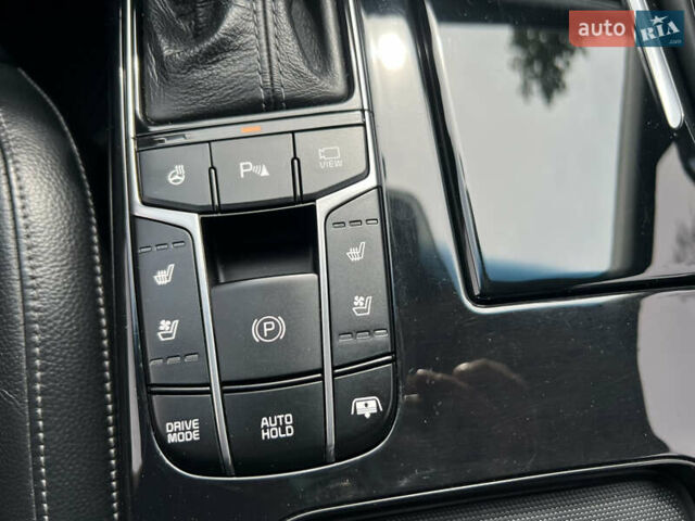 Чорний Кіа K7, об'ємом двигуна 3 л та пробігом 173 тис. км за 19700 $, фото 30 на Automoto.ua