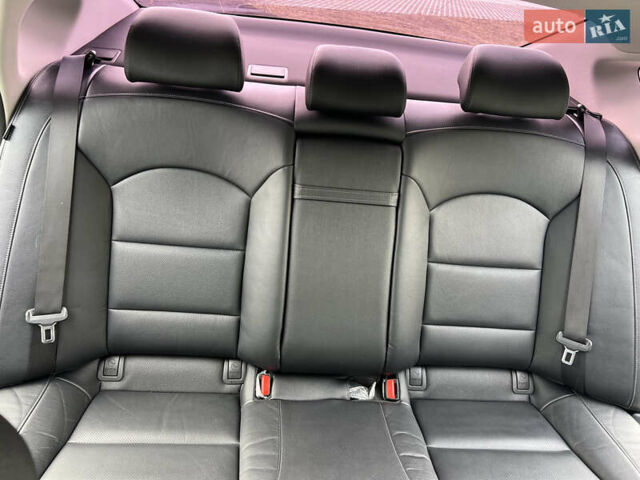 Черный Киа K7, объемом двигателя 3 л и пробегом 250 тыс. км за 17000 $, фото 15 на Automoto.ua