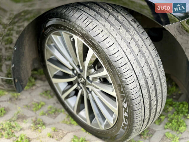 Чорний Кіа K7, об'ємом двигуна 3 л та пробігом 173 тис. км за 19700 $, фото 25 на Automoto.ua