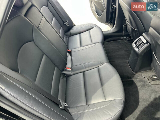 Черный Киа K7, объемом двигателя 3 л и пробегом 250 тыс. км за 17000 $, фото 14 на Automoto.ua