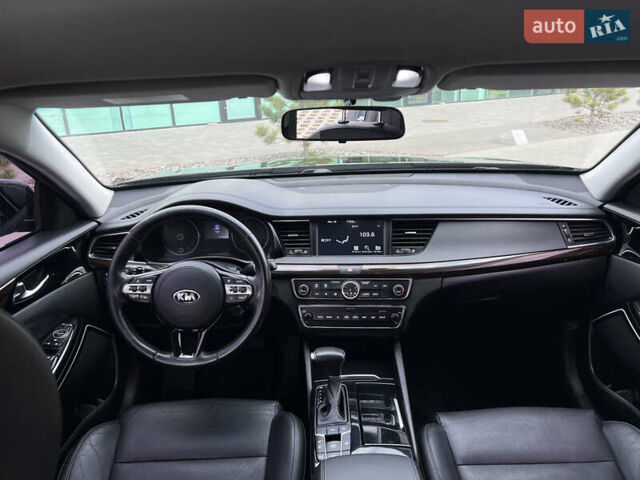 Черный Киа K7, объемом двигателя 3 л и пробегом 250 тыс. км за 17000 $, фото 13 на Automoto.ua
