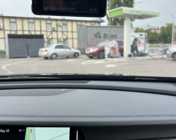 Черный Киа K7, объемом двигателя 3 л и пробегом 142 тыс. км за 25000 $, фото 1 на Automoto.ua