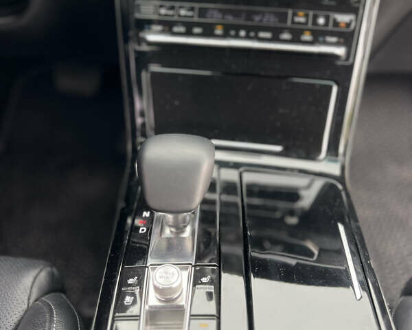 Черный Киа K7, объемом двигателя 3 л и пробегом 142 тыс. км за 25000 $, фото 11 на Automoto.ua