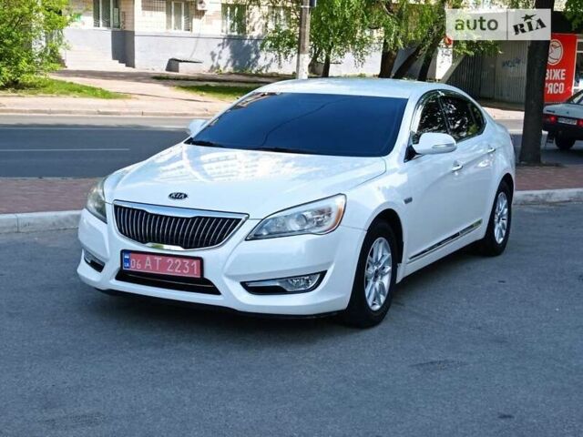 Киа K7, объемом двигателя 2.7 л и пробегом 105 тыс. км за 9500 $, фото 20 на Automoto.ua