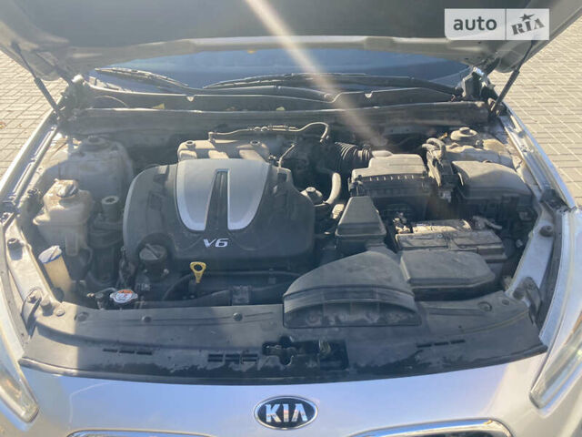 Кіа K7, об'ємом двигуна 3 л та пробігом 394 тис. км за 11000 $, фото 8 на Automoto.ua