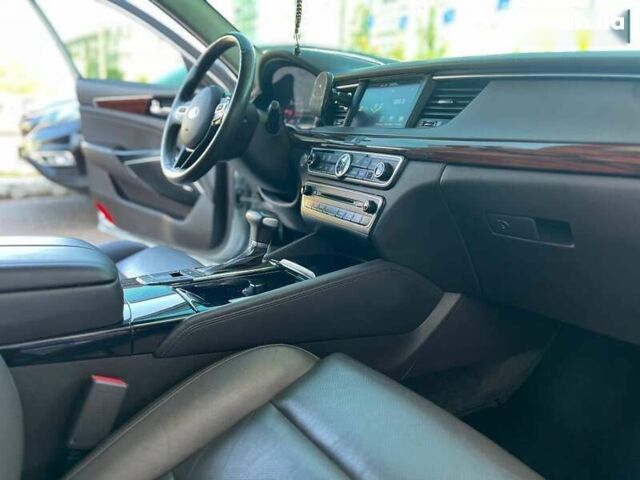 Киа K7 2017 в Одессе на Automoto.ua Киа K7, объемом двигателя 2.2 л и пробегом 100 тыс. км за 18400 $, фото 28 на Automoto.ua