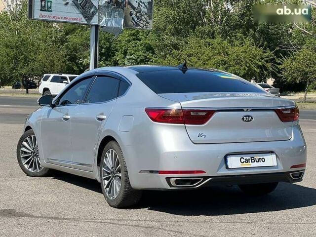 Киа K7 2017 в Одессе на Automoto.ua Киа K7, объемом двигателя 2.2 л и пробегом 100 тыс. км за 18400 $, фото 6 на Automoto.ua