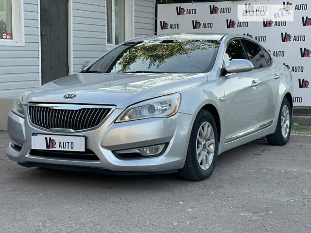 Серый Киа K7, объемом двигателя 2.7 л и пробегом 191 тыс. км за 7800 $, фото 2 на Automoto.ua