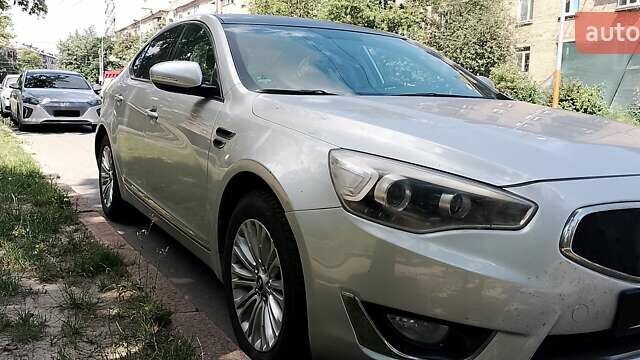 Серый Киа K7, объемом двигателя 3 л и пробегом 215 тыс. км за 7980 $, фото 14 на Automoto.ua