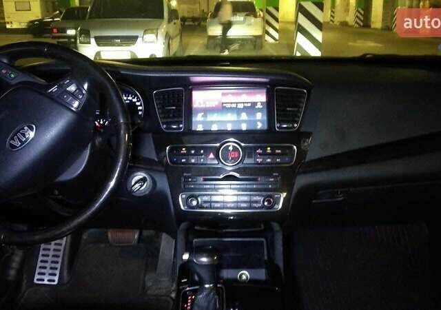 Серый Киа K7, объемом двигателя 3 л и пробегом 215 тыс. км за 7980 $, фото 4 на Automoto.ua