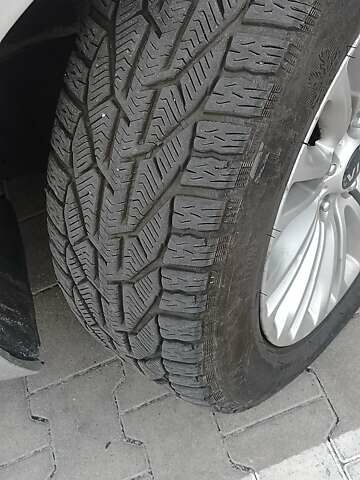 Серый Киа K7, объемом двигателя 3 л и пробегом 215 тыс. км за 7980 $, фото 3 на Automoto.ua