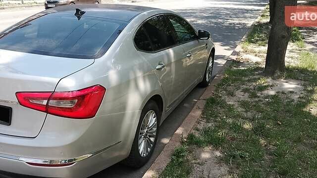 Серый Киа K7, объемом двигателя 3 л и пробегом 215 тыс. км за 7980 $, фото 12 на Automoto.ua