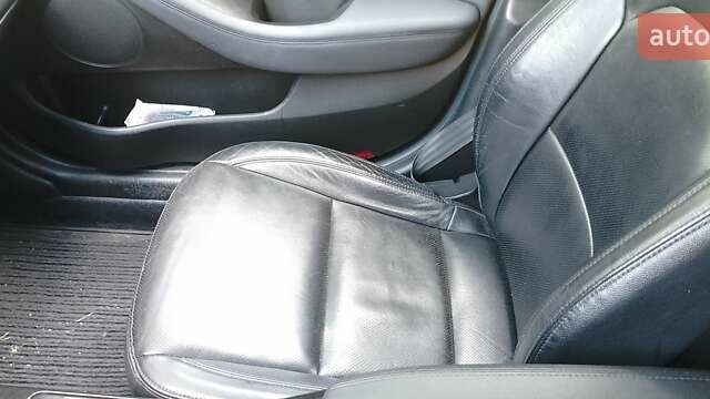 Серый Киа K7, объемом двигателя 3 л и пробегом 215 тыс. км за 7980 $, фото 18 на Automoto.ua