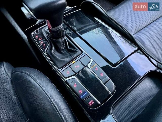 Серый Киа K7, объемом двигателя 3 л и пробегом 210 тыс. км за 13900 $, фото 59 на Automoto.ua
