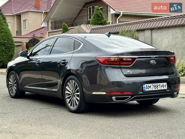 Серый Киа K7, объемом двигателя 3 л и пробегом 210 тыс. км за 13900 $, фото 4 на Automoto.ua