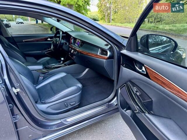Серый Киа K7, объемом двигателя 3 л и пробегом 210 тыс. км за 13900 $, фото 46 на Automoto.ua