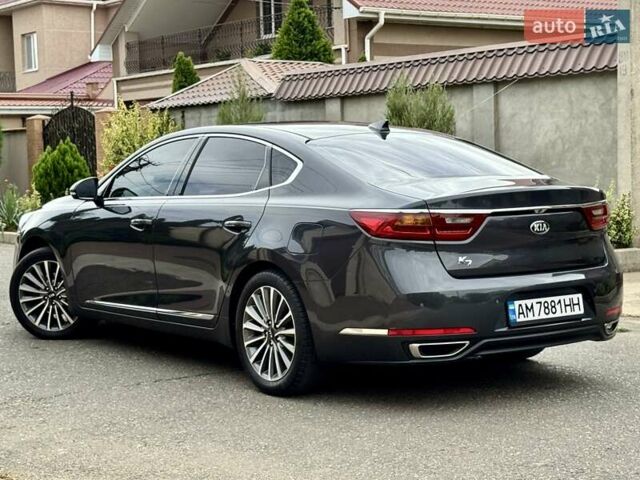 Серый Киа K7, объемом двигателя 3 л и пробегом 210 тыс. км за 13900 $, фото 28 на Automoto.ua