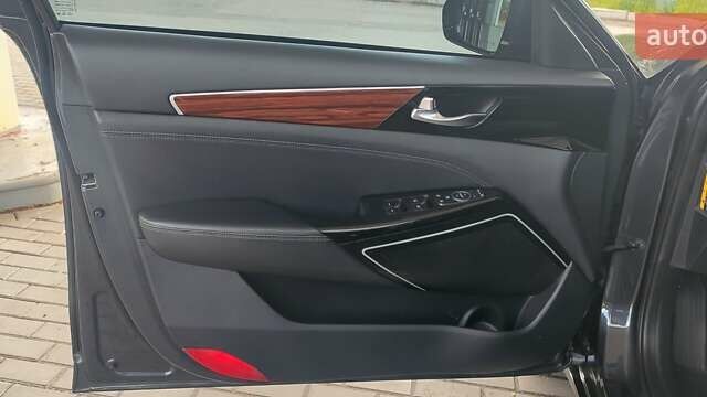 Серый Киа K7, объемом двигателя 3 л и пробегом 191 тыс. км за 13900 $, фото 12 на Automoto.ua