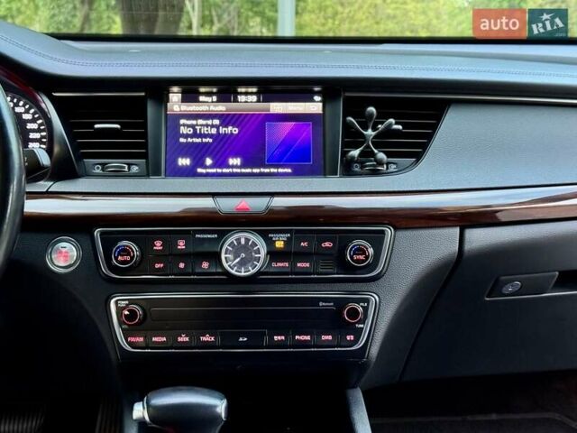 Серый Киа K7, объемом двигателя 3 л и пробегом 210 тыс. км за 13900 $, фото 51 на Automoto.ua