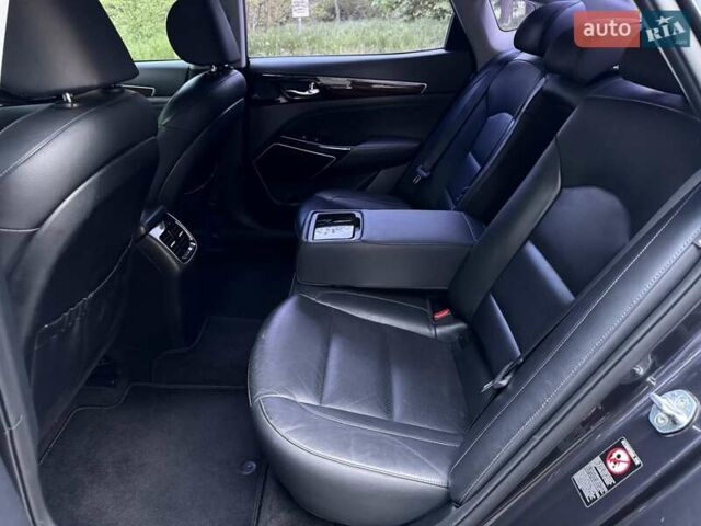 Серый Киа K7, объемом двигателя 3 л и пробегом 210 тыс. км за 13900 $, фото 37 на Automoto.ua